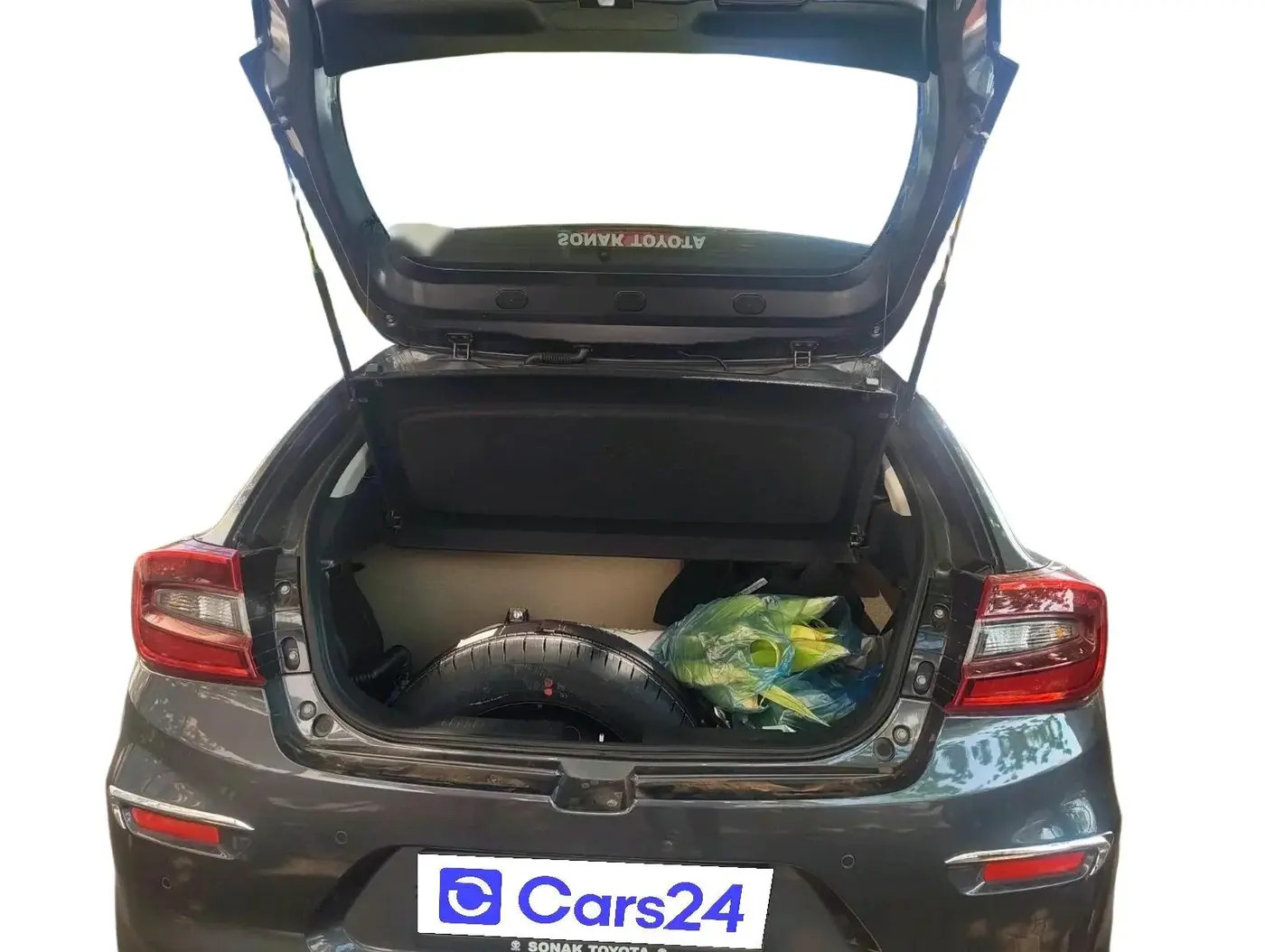 2025 Toyota Glanza G E-CNG, CNG, Manual, 16,420 km, exterior