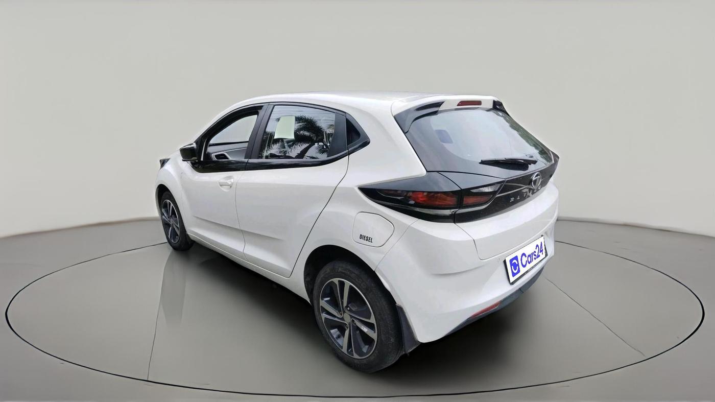 2023 Tata ALTROZ XZ DIESEL, Diesel, Manual, 33,090 km, exterior