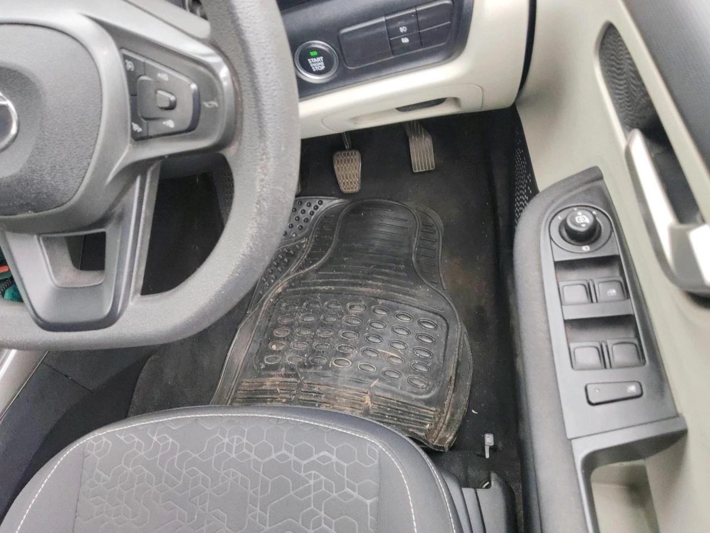 2023 Tata ALTROZ XZ DIESEL, Diesel, Manual, 33,090 km, interior