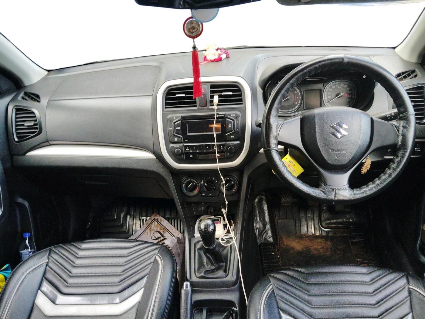 2021 Maruti Vitara Brezza LXI, Petrol, Manual, 80,114 km, interior