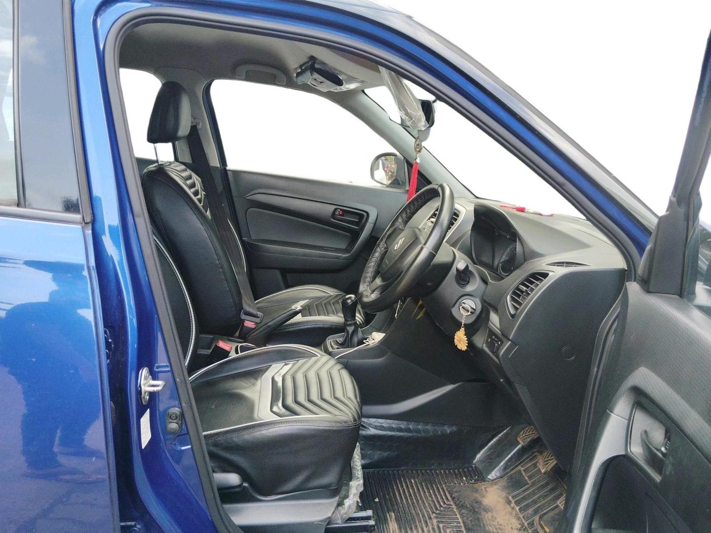 2021 Maruti Vitara Brezza LXI, Petrol, Manual, 80,114 km, interior
