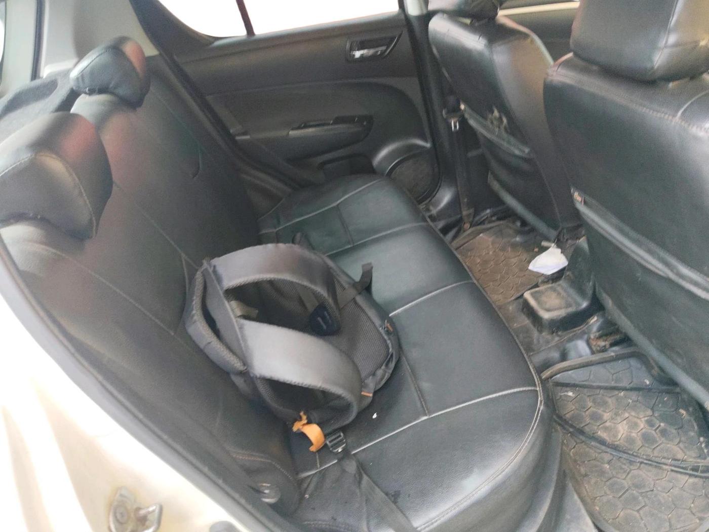 2012 Maruti Swift VXI, Petrol, Manual, 1,23,850 km, interior