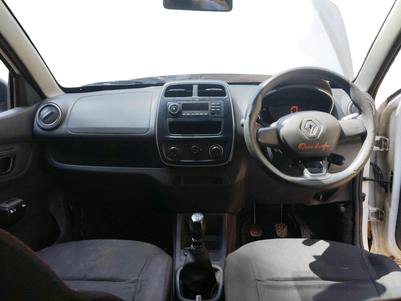 2016 Renault Kwid RXL, Petrol, Manual, 66,343 km, interior
