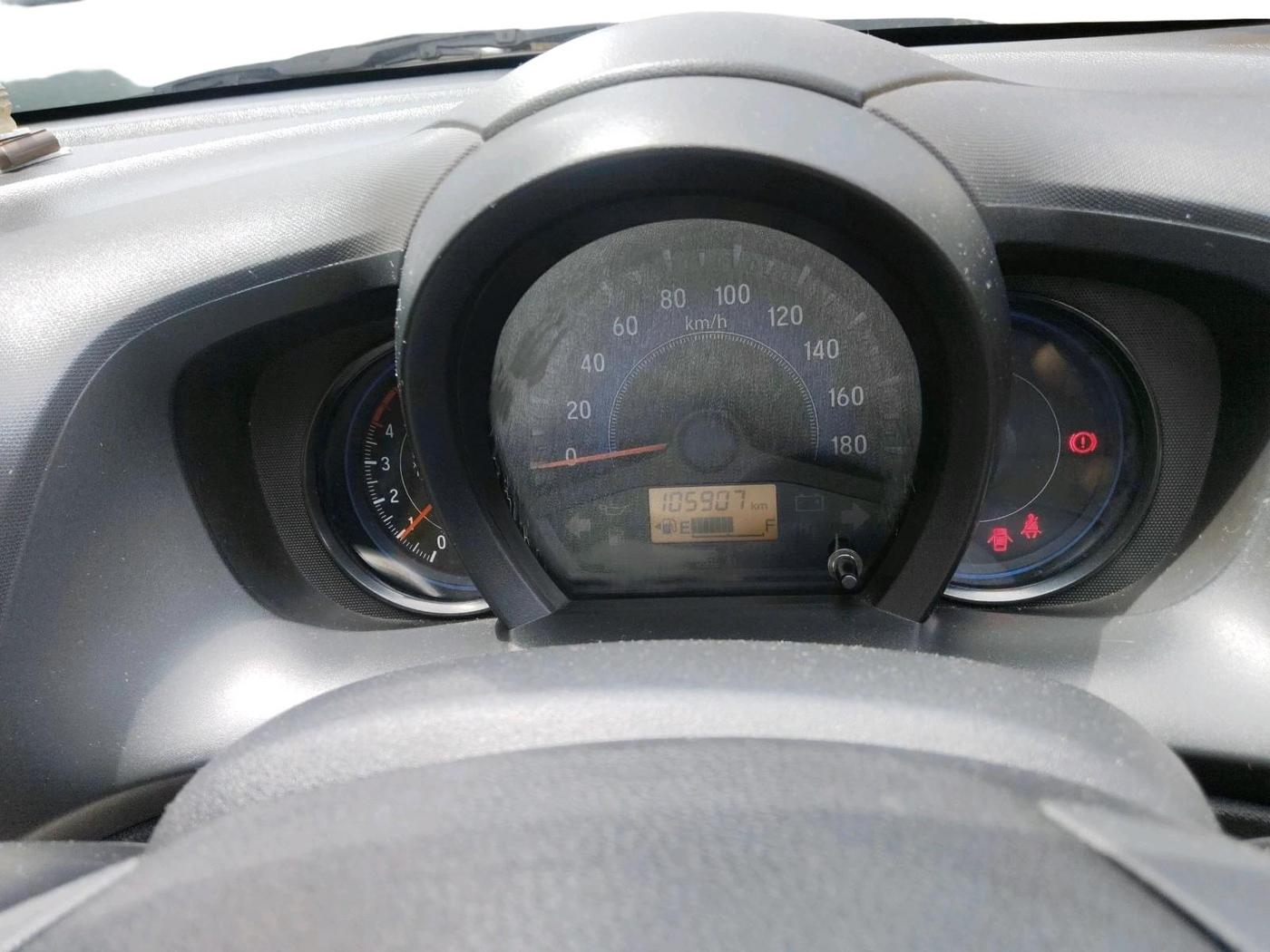 2015 Honda Mobilio 1.5L I-DTEC S, Diesel, Manual, 1,05,907 km, interior