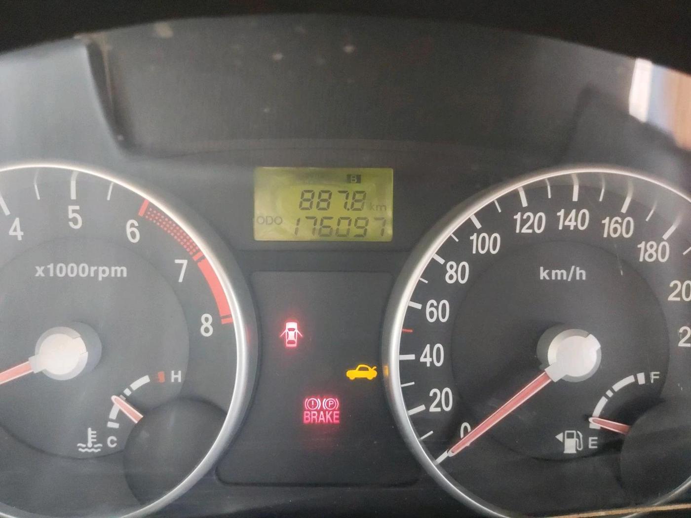 2007 Hyundai Verna XI, Petrol, Manual, 1,76,097 km, interior