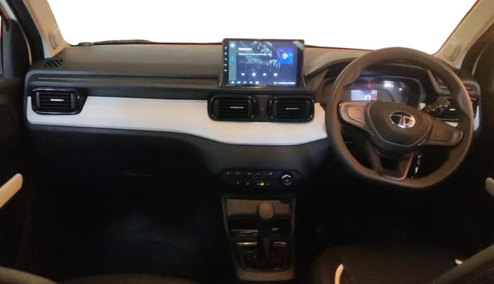 2025 Tata PUNCH PURE MT, Petrol, Manual, 5,889 km, interior