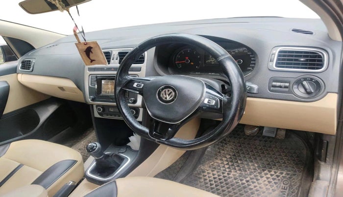 2017 Volkswagen Ameo HIGHLINE1.2L, Petrol, Manual, 1,10,758 km, interior