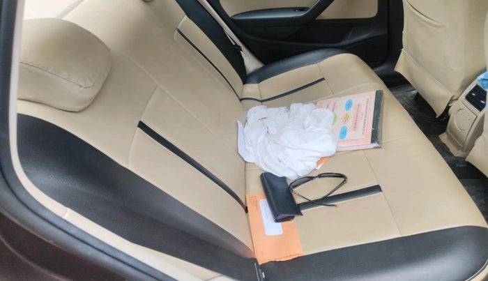 2017 Volkswagen Ameo HIGHLINE1.2L, Petrol, Manual, 1,10,758 km, interior