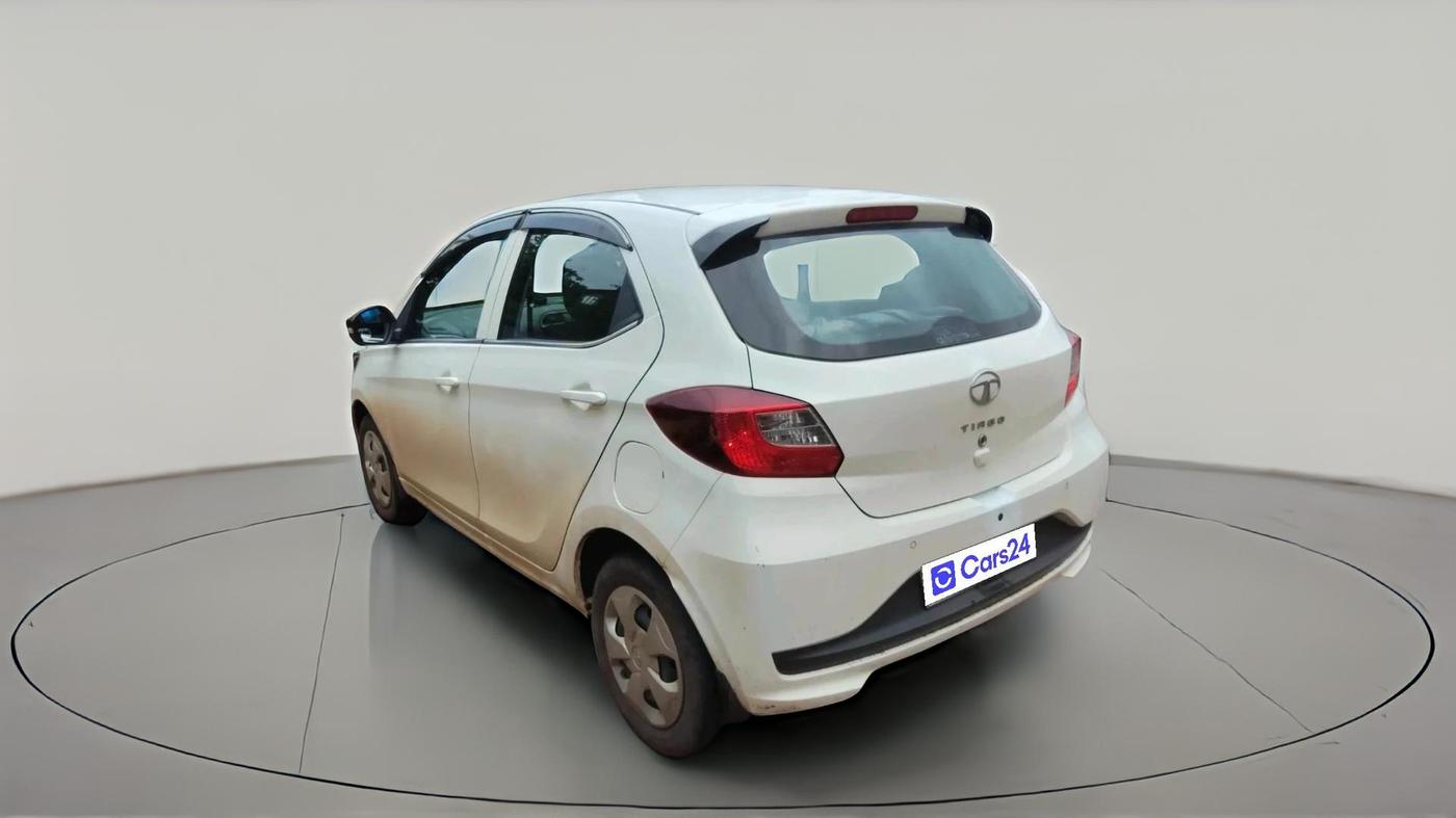 2022 Tata Tiago XT (O) PETROL, Petrol, Manual, 33,948 km, exterior