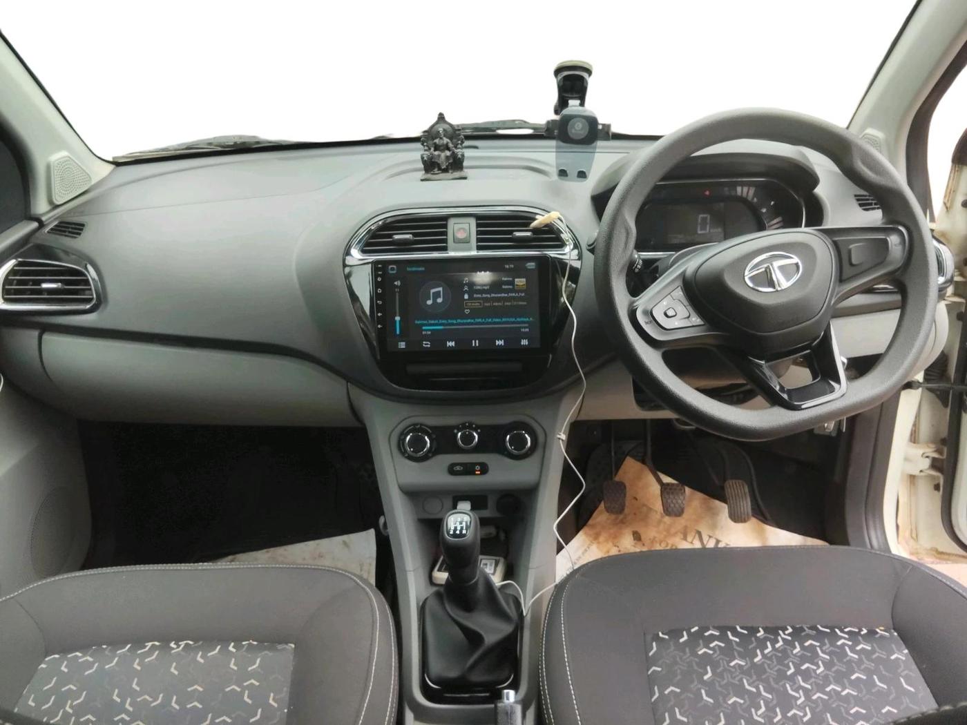 2022 Tata Tiago XT (O) PETROL, Petrol, Manual, 33,948 km, interior