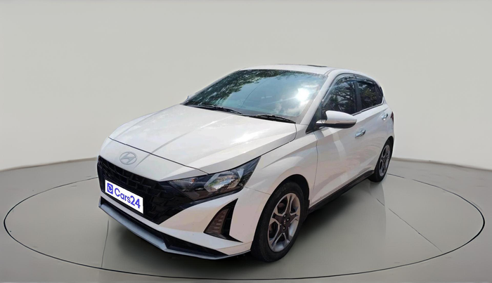 2024 Hyundai NEW I20 Sportz (O) 1.2 IVT, CNG, Automatic, 34,632 km, exterior
