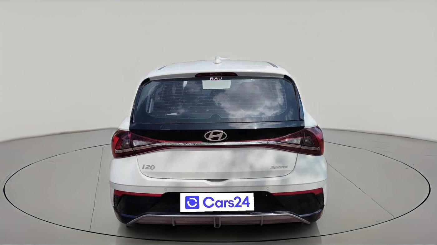 2024 Hyundai NEW I20 Sportz (O) 1.2 IVT, CNG, Automatic, 34,632 km, exterior
