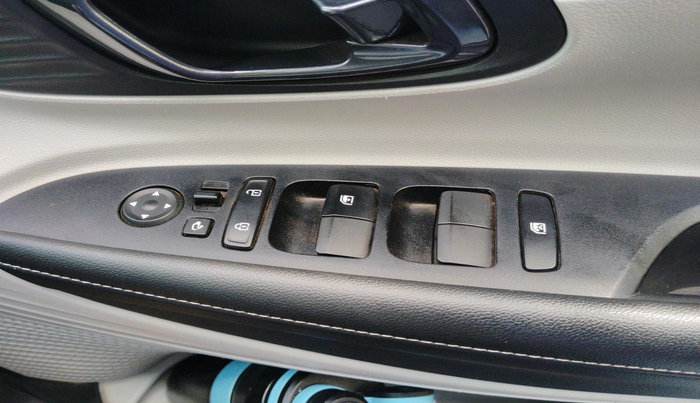 2024 Hyundai NEW I20 Sportz (O) 1.2 IVT, CNG, Automatic, 34,632 km, interior