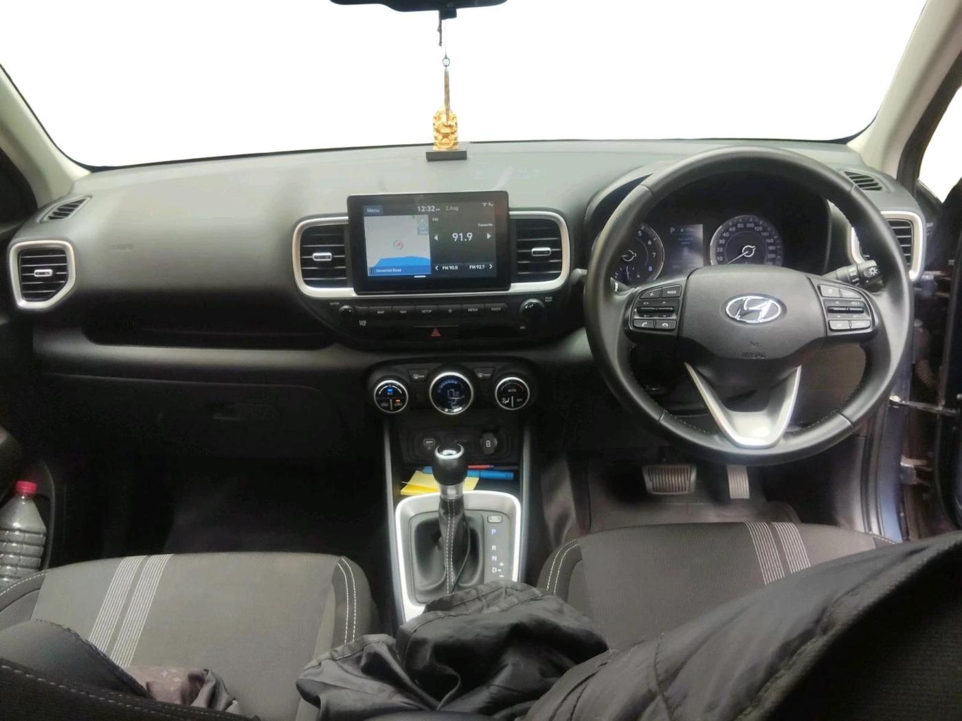 2019 Hyundai VENUE SX PLUS 1.0 TURBO DCT, Petrol, Automatic, 79,750 km, interior