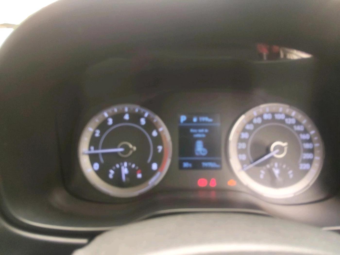 2019 Hyundai VENUE SX PLUS 1.0 TURBO DCT, Petrol, Automatic, 79,750 km, interior