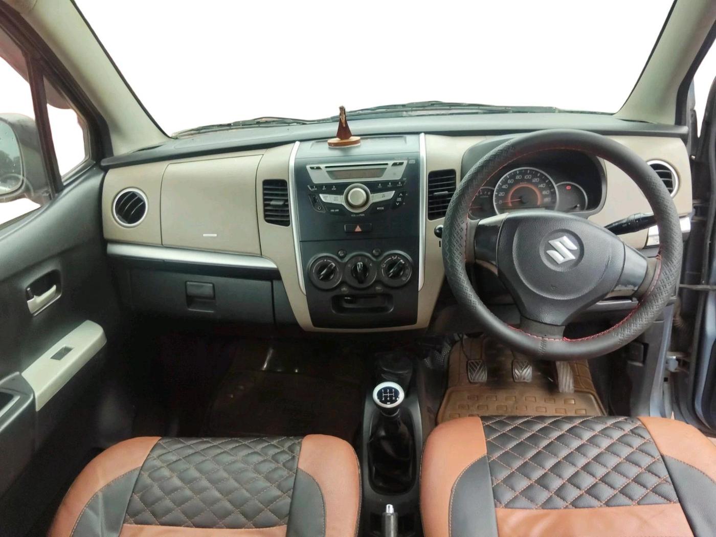 2014 Maruti Wagon R 1.0 VXI, Petrol, Manual, 2,47,807 km, interior