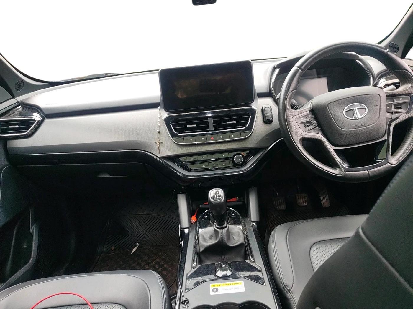 2023 Tata Harrier XZ PLUS 2.0L DARK EDITION, Diesel, Manual, 30,613 km, interior