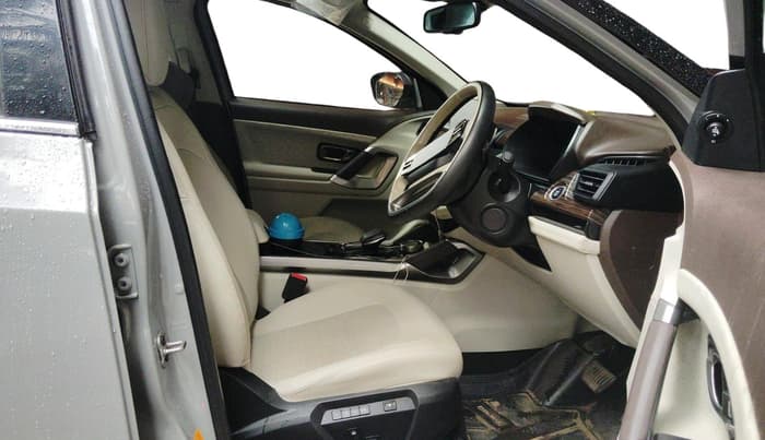 2025 Tata Safari ACCOMPLISHED PLUS DUAL TONE AT, Diesel, Automatic, 19,912 km, interior