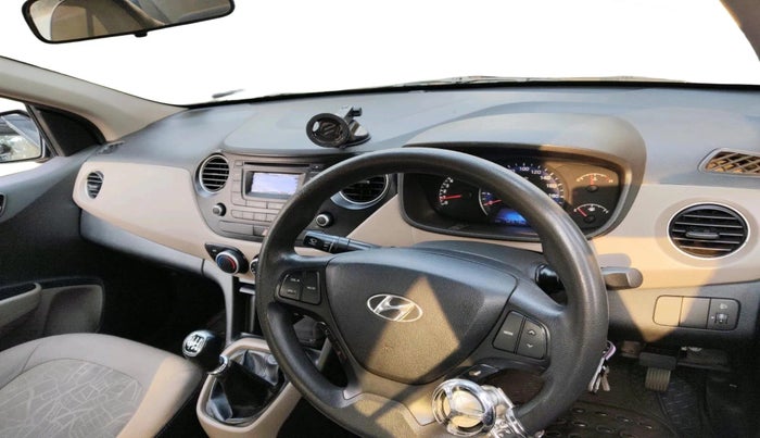 2014 Hyundai Xcent S 1.2, Petrol, Manual, 72,576 km, interior