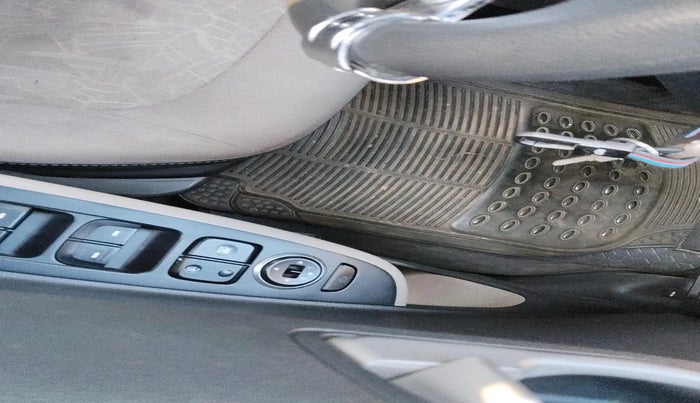 2014 Hyundai Xcent S 1.2, Petrol, Manual, 72,576 km, interior