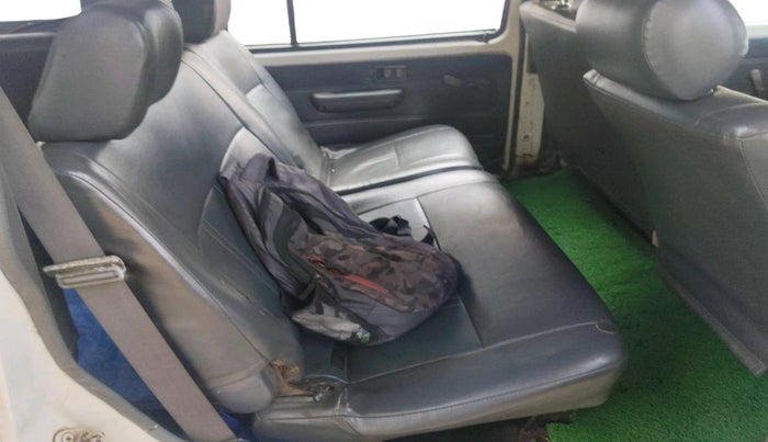 2003 Toyota Qualis FS A1, Diesel, Manual, 1,86,444 km, interior