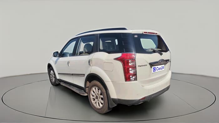 2017 Mahindra XUV500 W10, Diesel, Manual, 76,039 km, exterior
