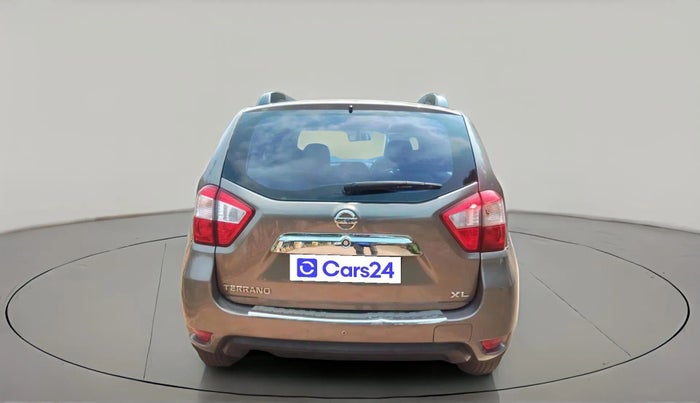 2016 Nissan Terrano XL (P), Petrol, Manual, 1,43,912 km, exterior