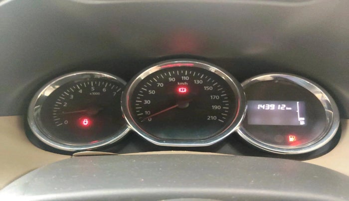 2016 Nissan Terrano XL (P), Petrol, Manual, 1,43,912 km, interior