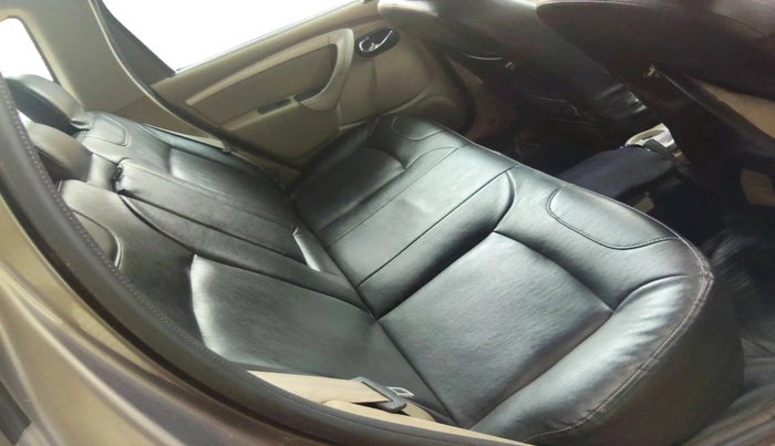 2016 Nissan Terrano XL (P), Petrol, Manual, 1,43,912 km, interior