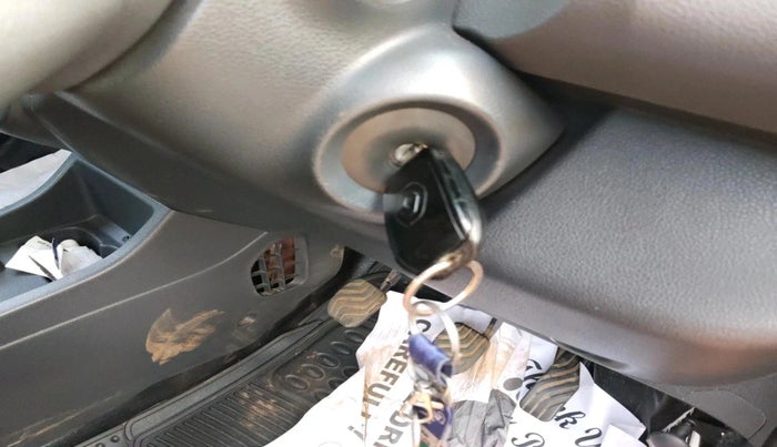 2016 Renault Kwid RXT 0.8, Petrol, Manual, 28,202 km, interior