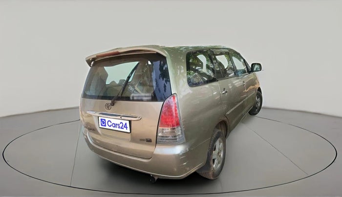 2006 Toyota Innova V 2.5 7 STR, Diesel, Manual, 1,88,963 km, exterior