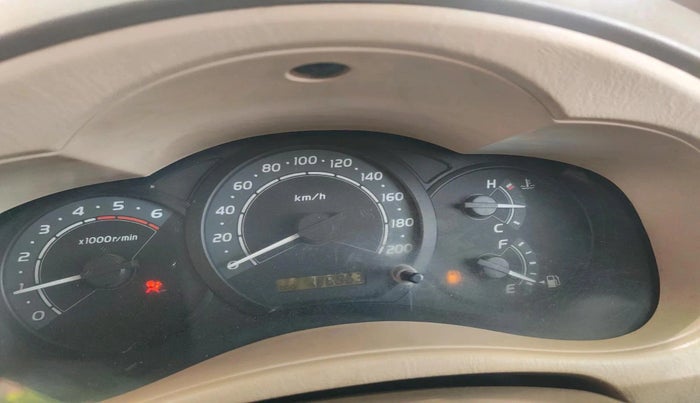 2006 Toyota Innova V 2.5 7 STR, Diesel, Manual, 1,88,963 km, interior