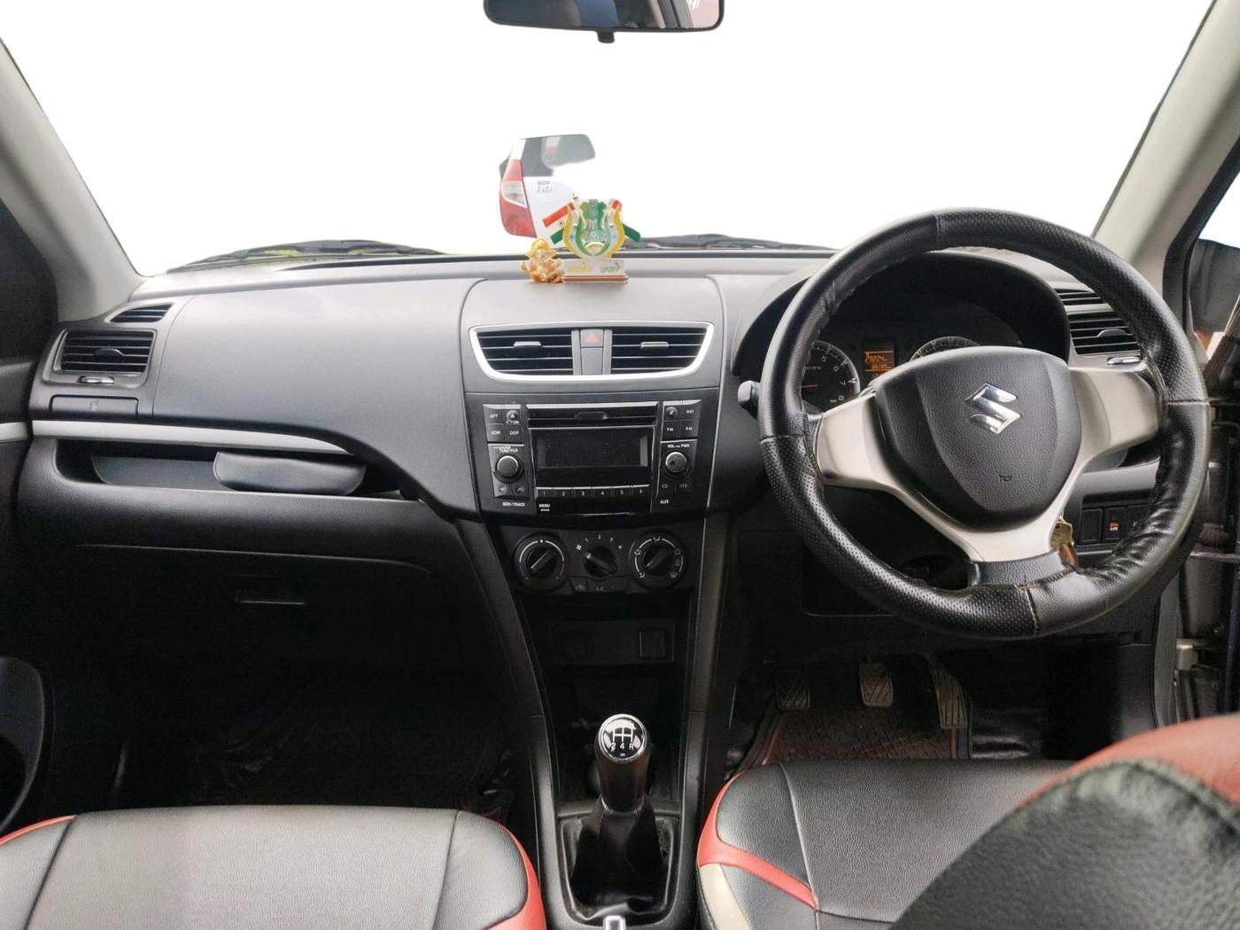 2015 Maruti Swift VXI, Petrol, Manual, 38,285 km, interior