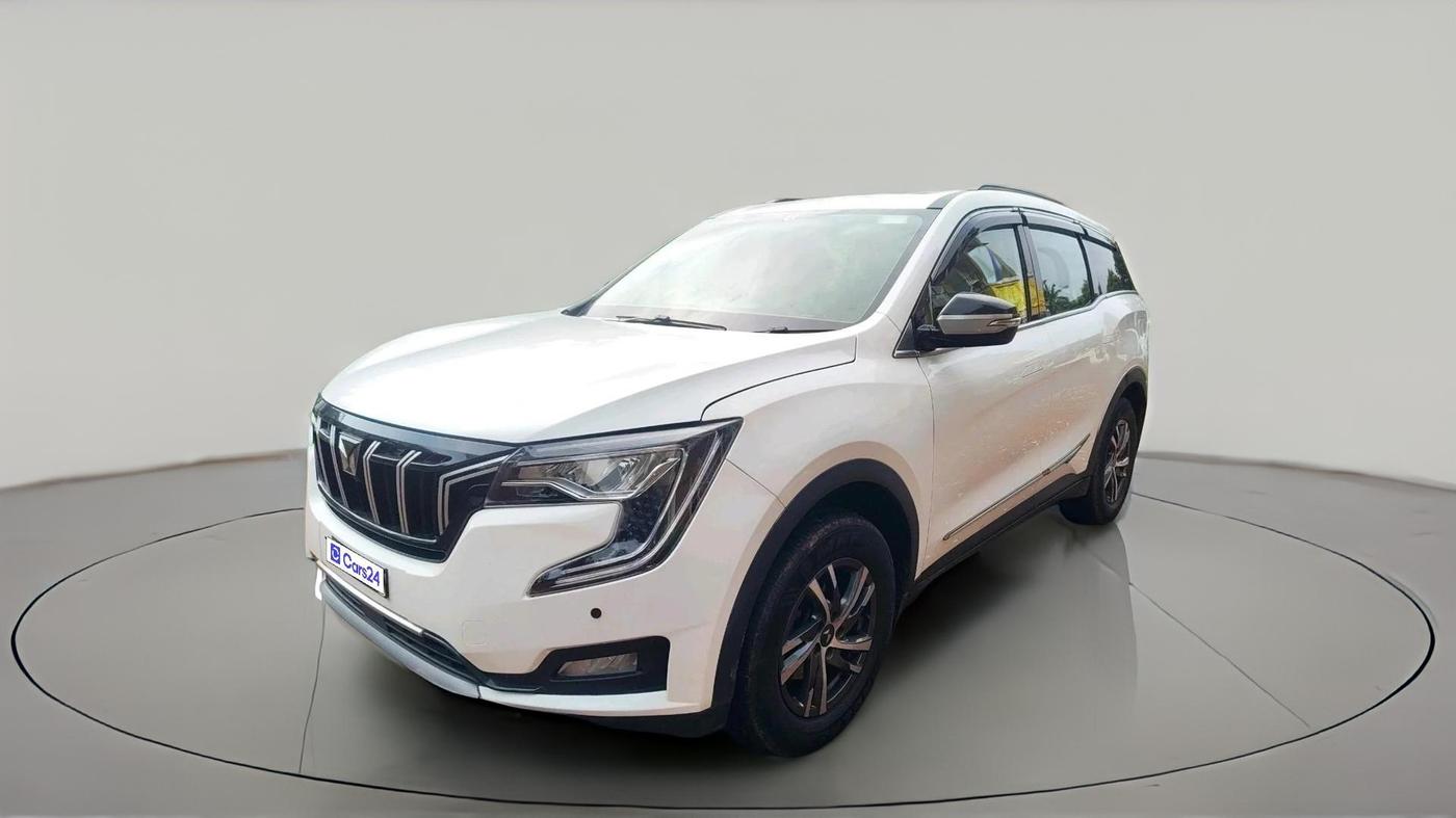 2021 Mahindra XUV700 AX 5 P MT 5 STR, Petrol, Manual, 29,939 km, exterior