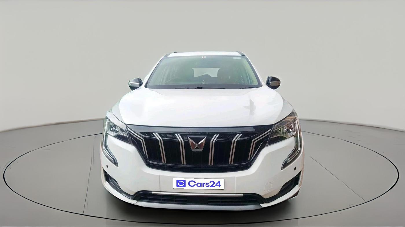 2021 Mahindra XUV700 AX 5 P MT 5 STR, Petrol, Manual, 29,939 km, exterior