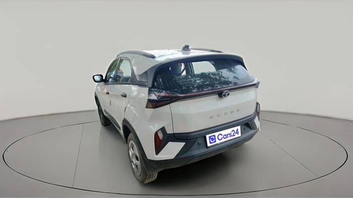 2023 Tata NEXON PURE SUNROOF 1.2 PETROL, Petrol, Manual, 31,143 km, exterior