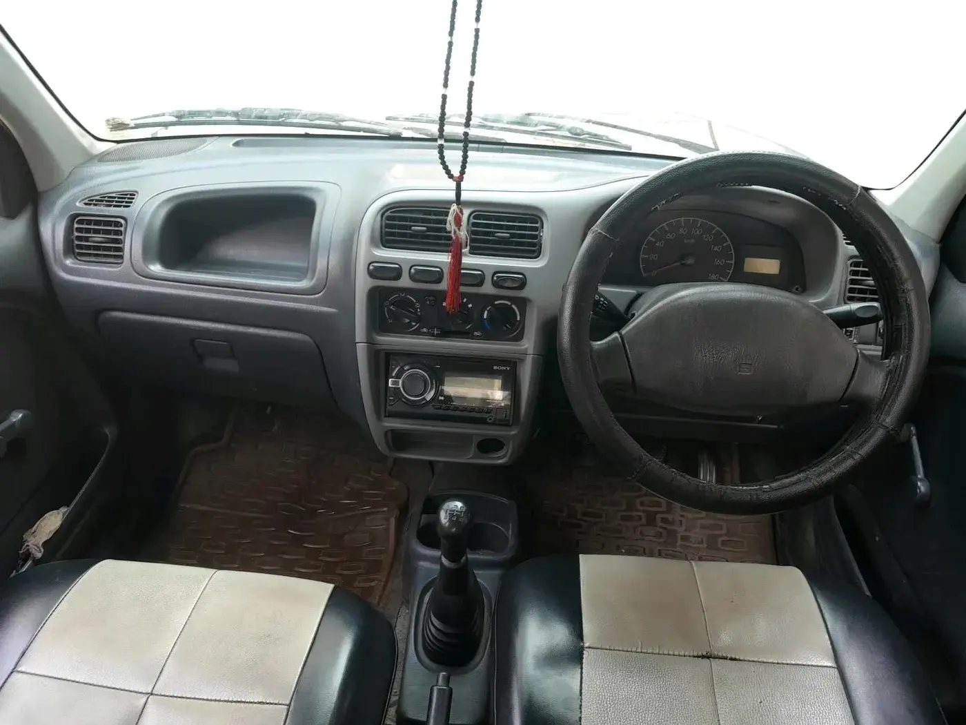 2011 Maruti Alto LXI, Petrol, Manual, 87,106 km, interior