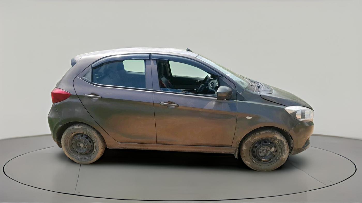 2017 Tata Tiago XT PETROL, CNG, Manual, 97,571 km, exterior