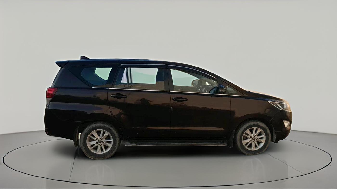 2020 Toyota Innova Crysta 2.8 GX AT 7 STR, Diesel, Automatic, 90,569 km, exterior