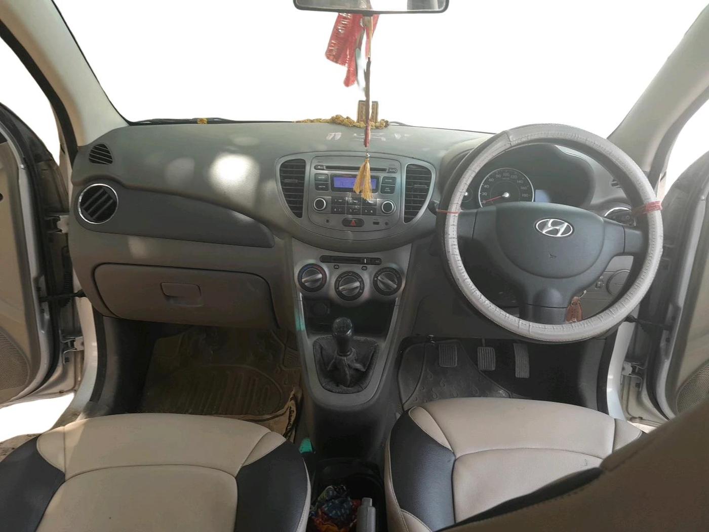 2012 Hyundai i10 MAGNA 1.1 LPG, Petrol, Manual, 62,992 km, interior