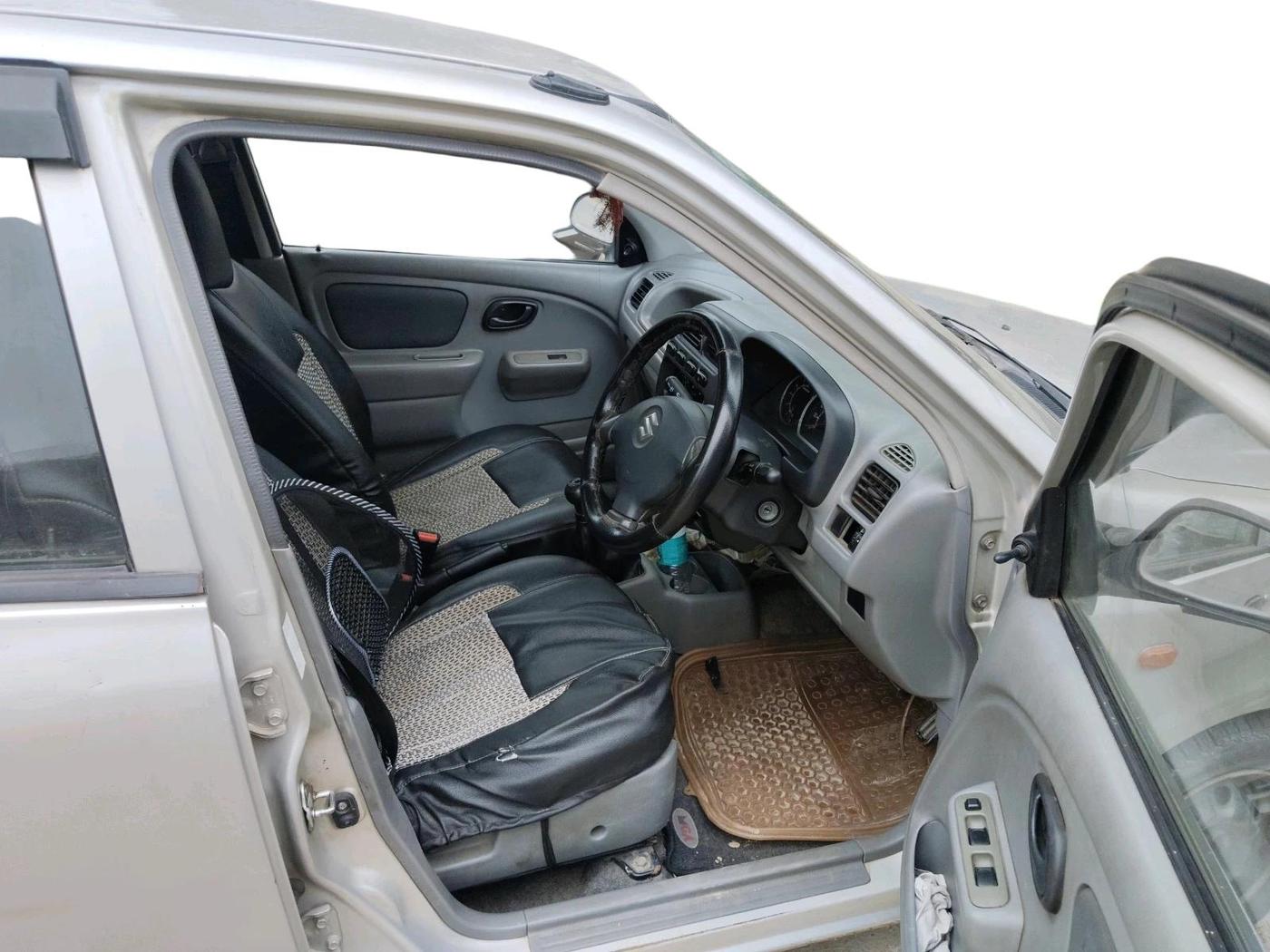 2011 Maruti Alto K10 VXI, Petrol, Manual, 1,11,396 km, interior