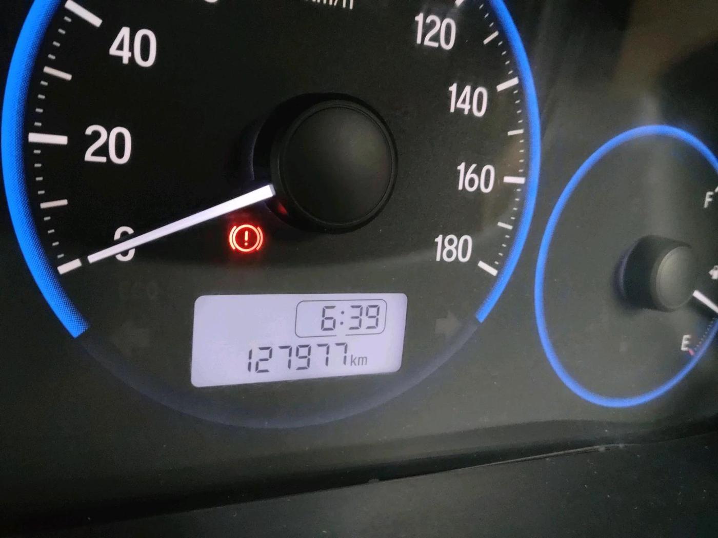 2016 Honda Amaze 1.2L I-VTEC S, Petrol, Manual, 1,27,977 km, interior
