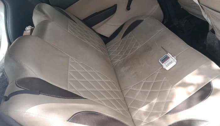 2014 Hyundai Eon ERA +, CNG, Manual, 1,08,506 km, interior