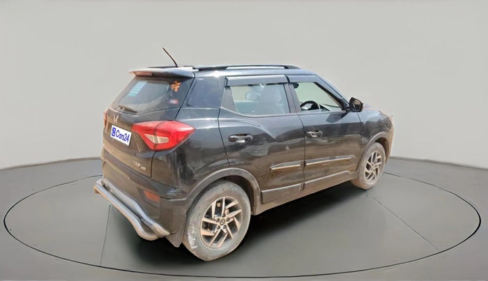 2023 Mahindra XUV300 W8 (O) 1.5 DIESEL, Diesel, Manual, 30,050 km, exterior