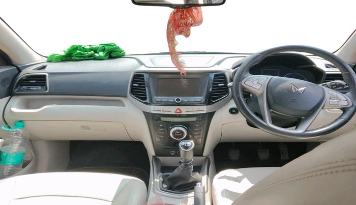 2023 Mahindra XUV300 W8 (O) 1.5 DIESEL, Diesel, Manual, 30,050 km, interior