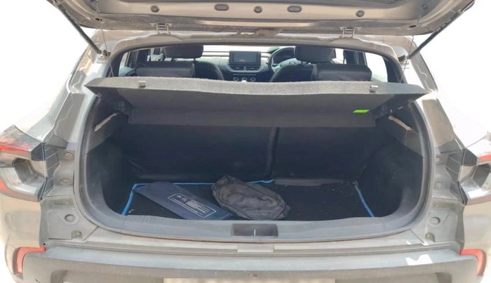 2021 Renault Kiger RXT MT, Petrol, Manual, 65,419 km, exterior