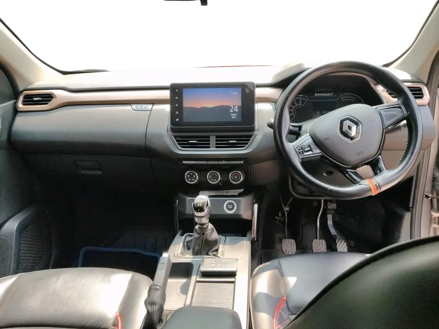 2021 Renault Kiger RXT MT, Petrol, Manual, 65,419 km, interior