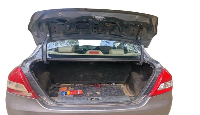 2012 Maruti Swift Dzire VXI, Petrol, Manual, 86,368 km, exterior