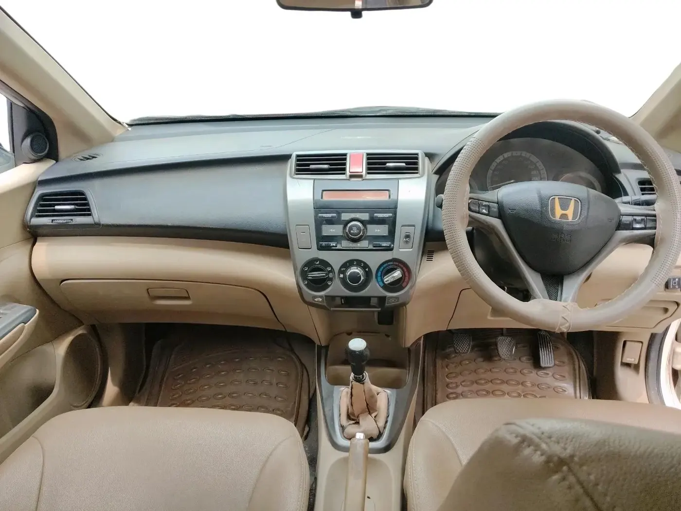2012 Honda City 1.5L I-VTEC V MT, CNG, Manual, 1,19,024 km, interior