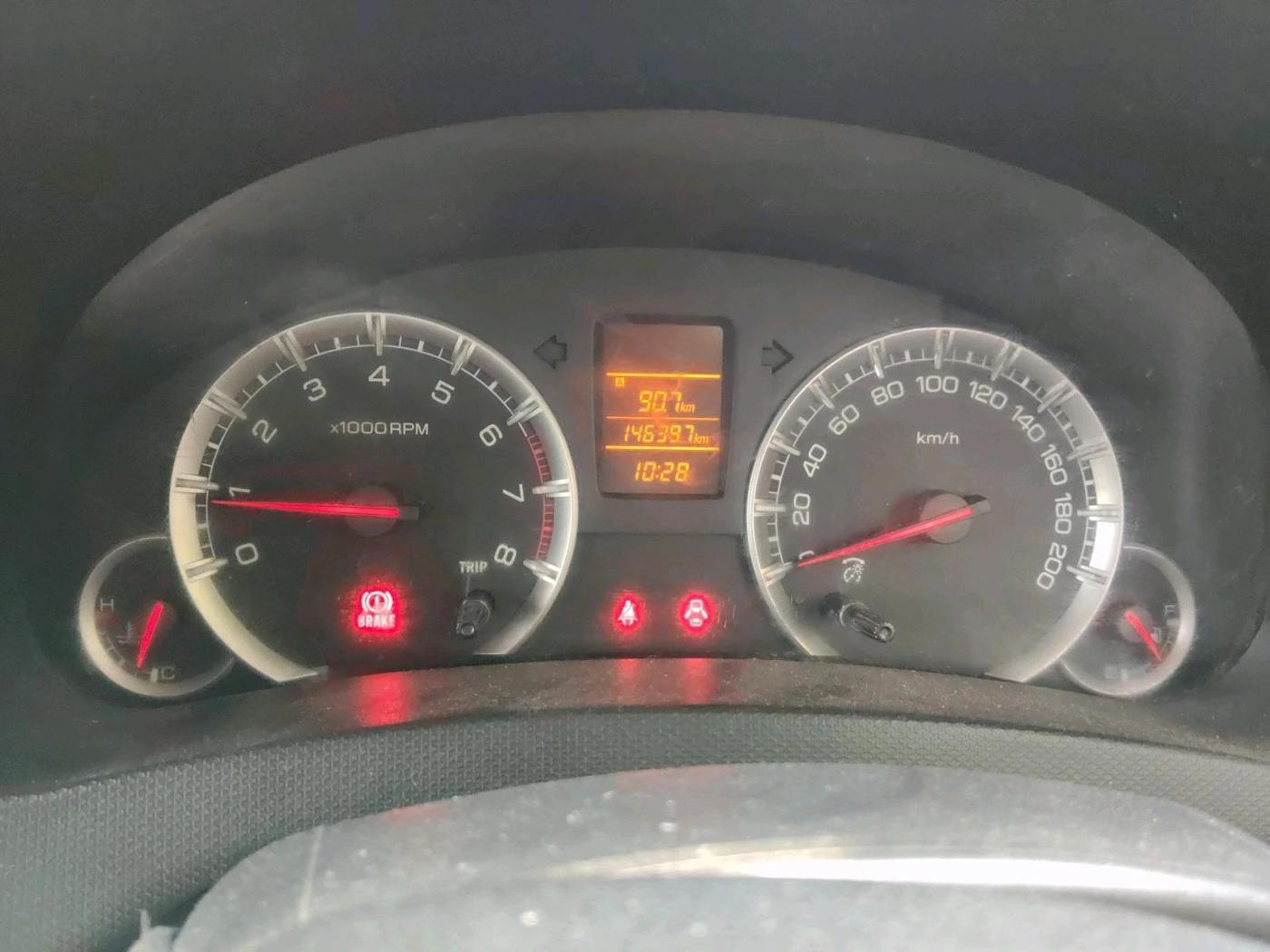 2015 Maruti Swift VXI, CNG, Manual, 1,46,397 km, interior